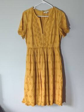 the melody smocked midi dress in daisy print Madewell | Dresses | Madewell Daisy Print Melody Smocked Midi Dress Nv483 Dusty Plum Size Xxs Nwt
